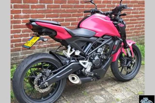 Honda CB125R (2025) thumbnail 4