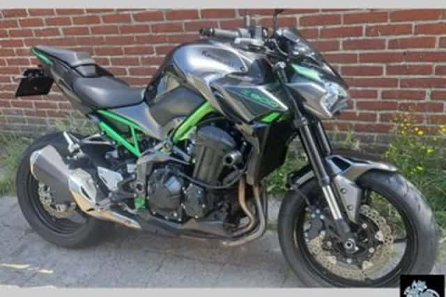 Kawasaki Z900 (2024) thumbnail 2