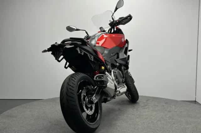 BMW F 900 XR (2026) thumbnail 4