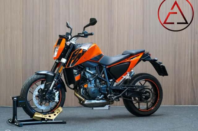 KTM 690 Duke (2017) thumbnail 3
