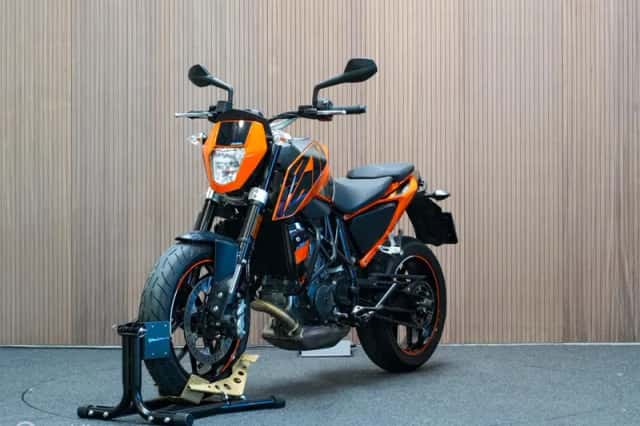 KTM 690 Duke (2017) thumbnail 4