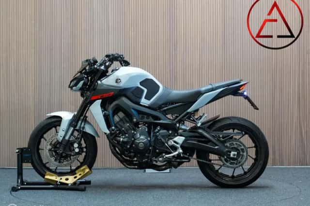 Yamaha MT-09 (2020) thumbnail 3