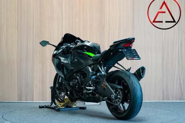Kawasaki Ninja (2025) thumbnail 2