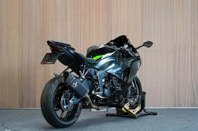 Kawasaki Ninja (2025) thumbnail 4