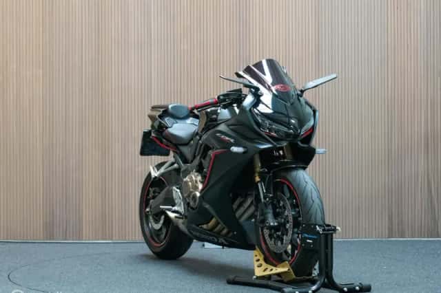 Honda CBR650R (2022) thumbnail 6