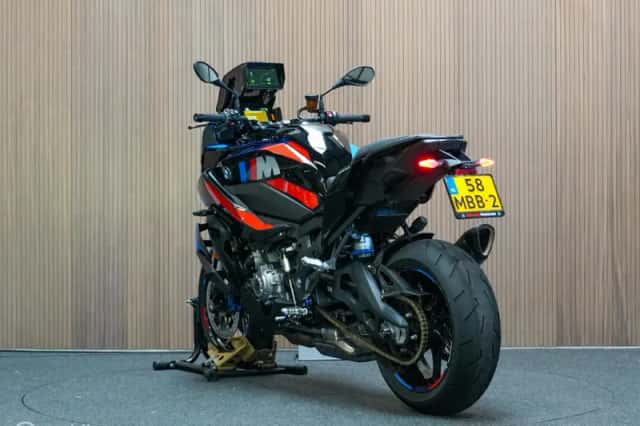 BMW M 1000 XR (2025) thumbnail 5