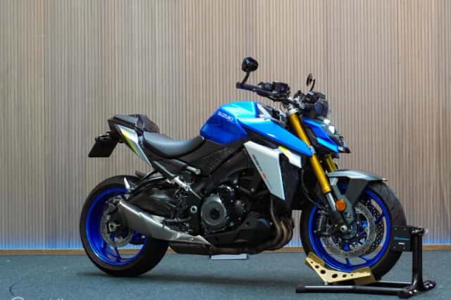 Suzuki GSX-S1000 (2021) thumbnail 4