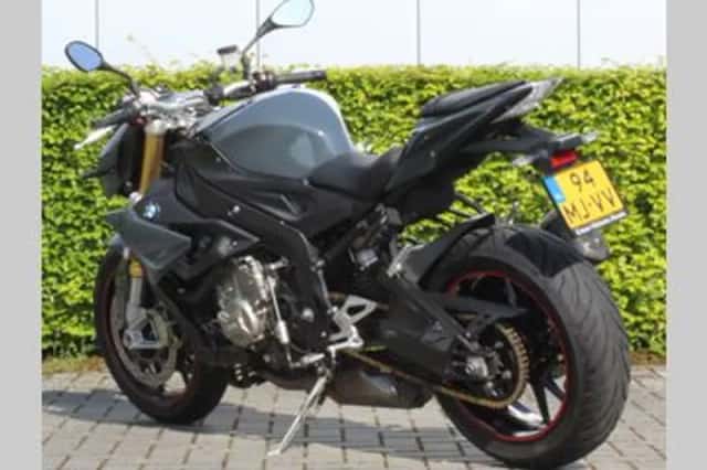 BMW S 1000 R (2017) thumbnail 3