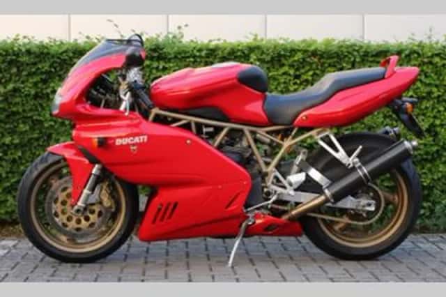 Ducati 900 SS (1999) thumbnail 2