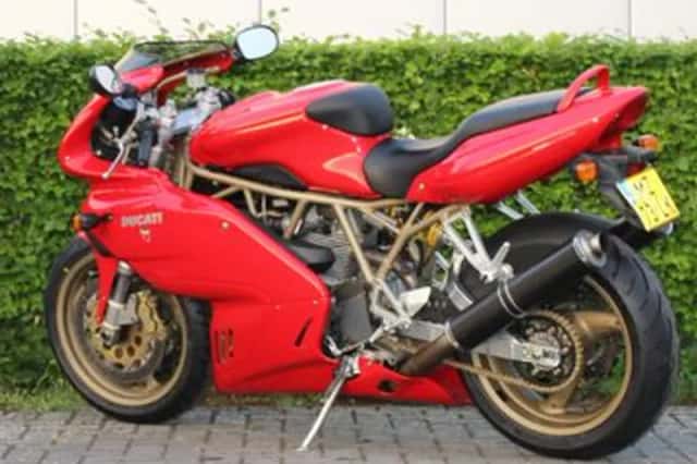Ducati 900 SS (1999) thumbnail 3
