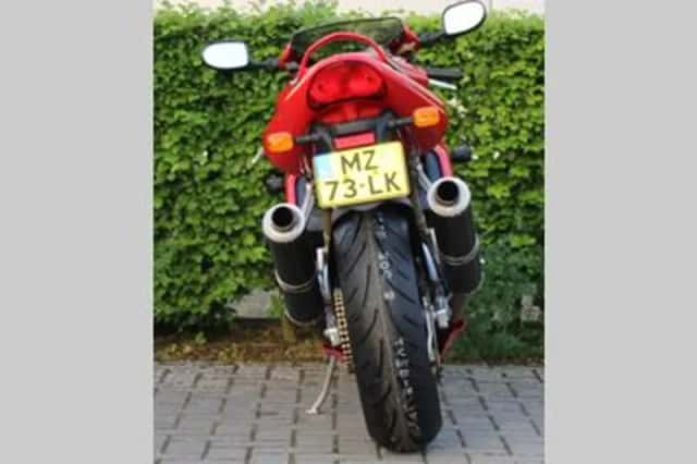 Ducati 900 SS (1999) thumbnail 4