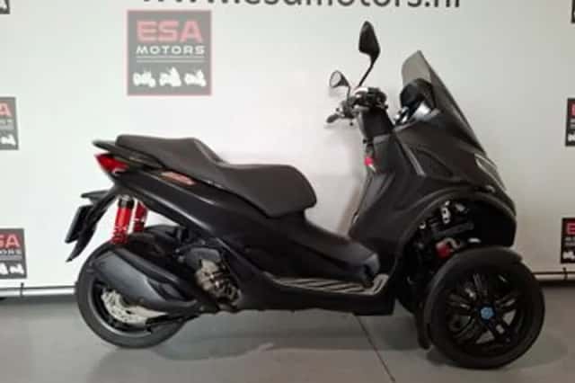 PIAGGIO MP3 300 HPE (2022) thumbnail 2