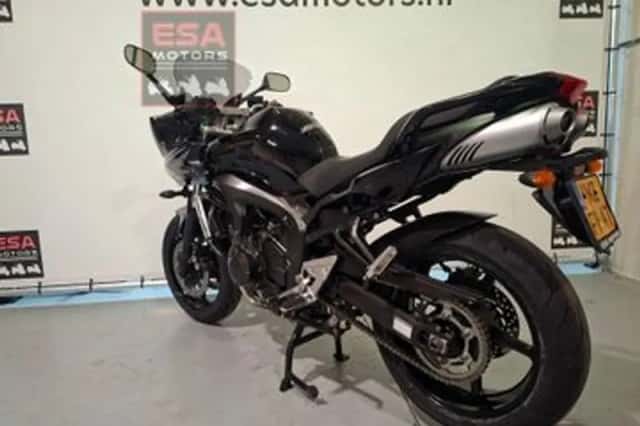YAMAHA FZ 6 N FAZER (2010) thumbnail 5