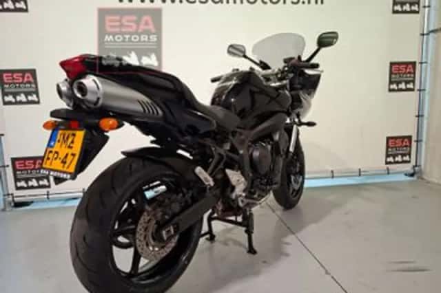 YAMAHA FZ 6 N FAZER (2010) thumbnail 6