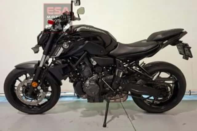 YAMAHA MT 07 (2023) thumbnail 1