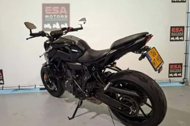 YAMAHA MT 07 (2023) thumbnail 6