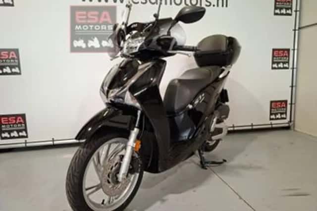 Honda SH 150i C-ABS (2018) thumbnail 3