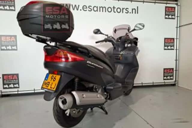 Suzuki BURGMAN 200 (2012) thumbnail 6