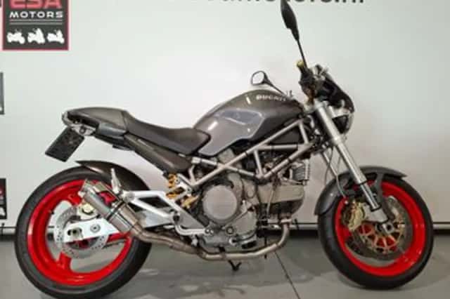 Ducati M 1000 Monster (2011) thumbnail 2