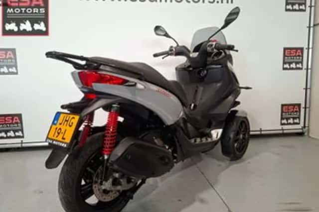 Piaggio MP3 300 HPE (2022) thumbnail 5