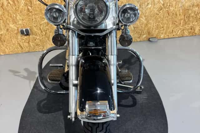 Harley-Davidson Heritage Softtail Classic (1999) thumbnail 3