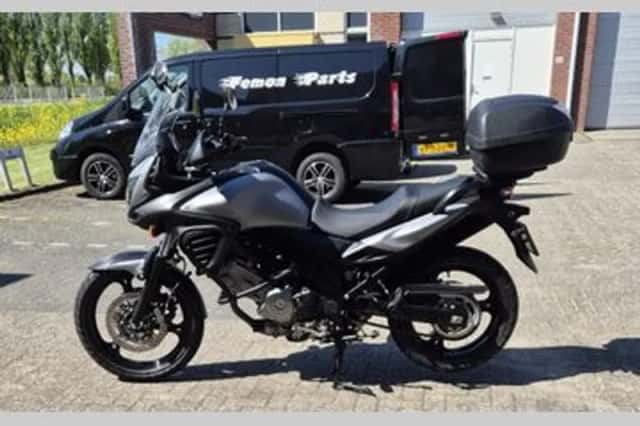 Suzuki V-Strom 650 (2015) thumbnail 2