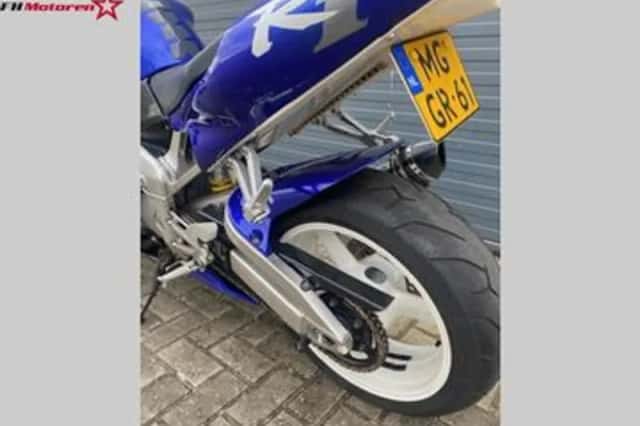 YAMAHA YZF R1 (1999) thumbnail 6