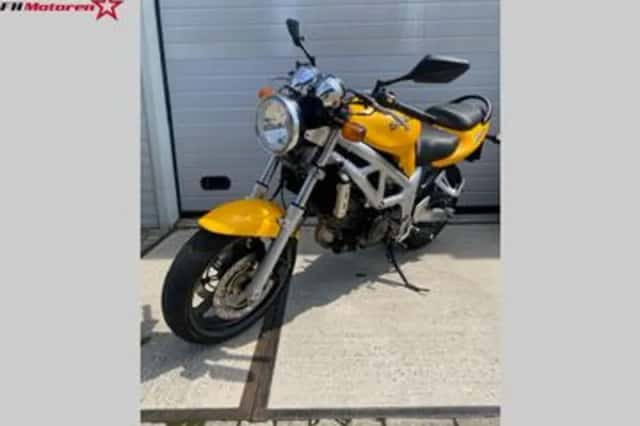 Suzuki SV650 (2000) thumbnail 4