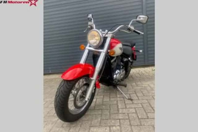Kawasaki VN 800 Classic (1996) thumbnail 3