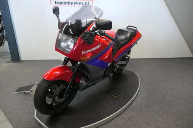 Kawasaki GPX 600 R (1993) thumbnail 5