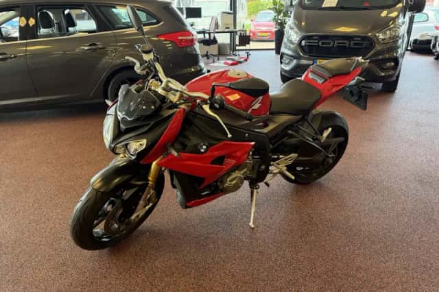 BMW S 1000 R (2014) thumbnail 1