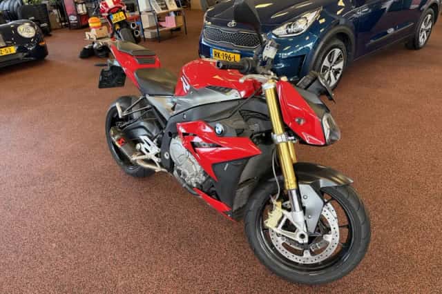 BMW S 1000 R (2014) thumbnail 4