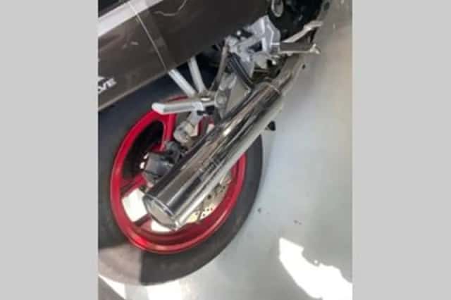 Kawasaki GPX 600 R (1991) thumbnail 6