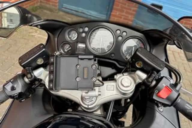 Honda CBR 1100 XX SUPER BLACKBIRD (2000) thumbnail 5
