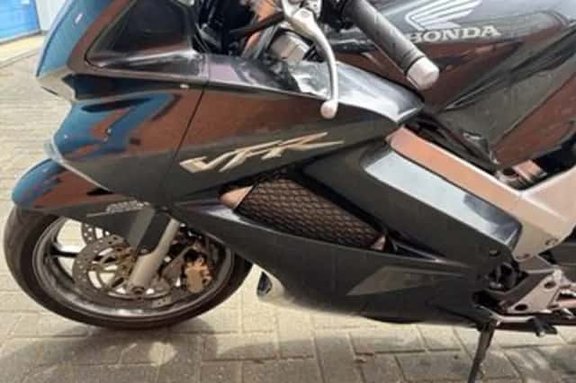 Honda VFR 800 F (2008) thumbnail 6