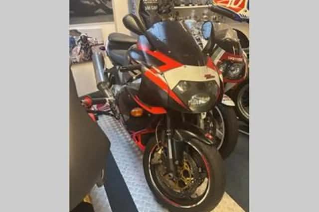 APRILIA RSV 1000 R (2000) thumbnail 4