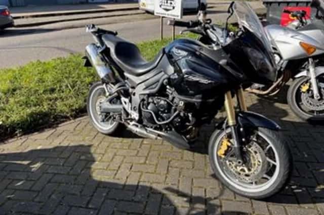 Triumph Tiger 1050 (2007) thumbnail 1