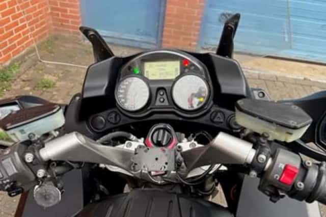 Kawasaki 1400 GTR (2008) thumbnail 3