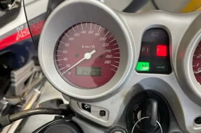 Honda CB 1100 SF X-11 (2001) thumbnail 4