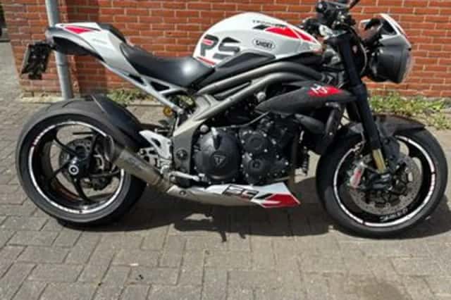 Triumph Speed Triple RS (2020) thumbnail 1