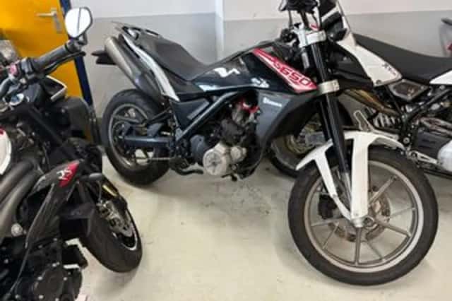 Husqvarna TR 650 Strada (2012) thumbnail 1