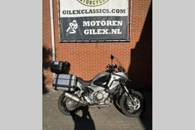 Honda VFR 1200 X Crosstourer (2012) thumbnail 2