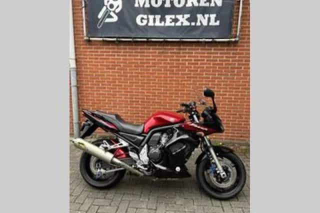 Yamaha FZS 1000 Fazer (2006) thumbnail 2