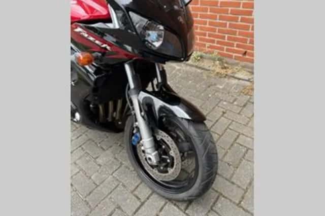 Yamaha FZS 1000 Fazer (2006) thumbnail 3