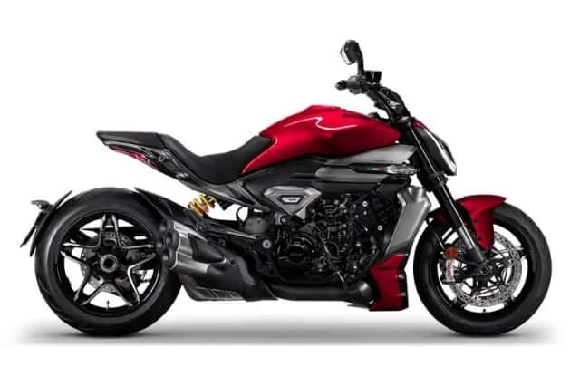 Ducati Xdiavel V4 (2025) thumbnail 2