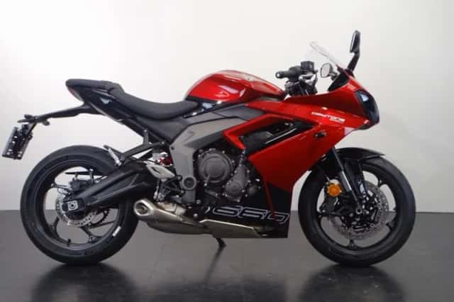 Triumph Daytona 660 (0) thumbnail 2
