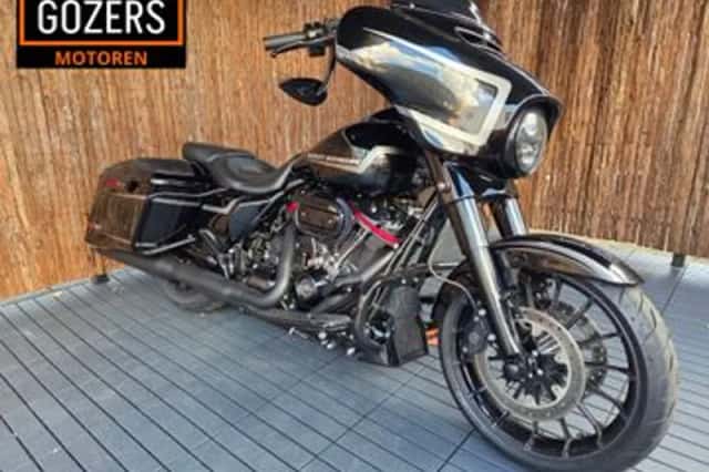 Harley-Davidson Street Glide Flhxse CVO (2019) thumbnail 2