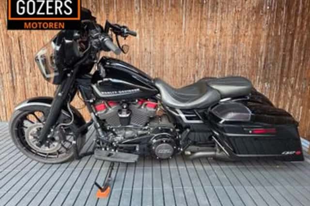 Harley-Davidson Street Glide Flhxse CVO (2019) thumbnail 3