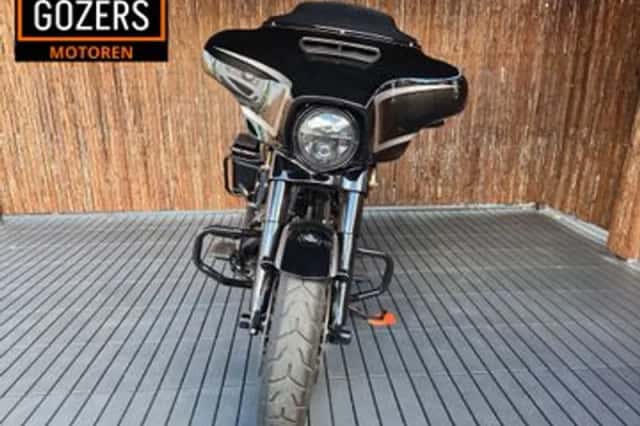 Harley-Davidson Street Glide Flhxse CVO (2019) thumbnail 5