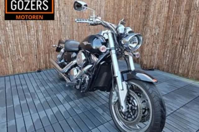 Suzuki Vz 1600 marauder (2005) thumbnail 2
